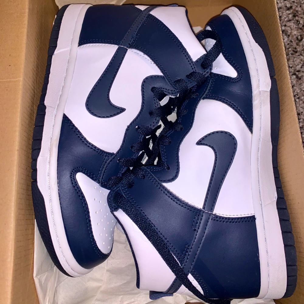 Nike Sneakers
